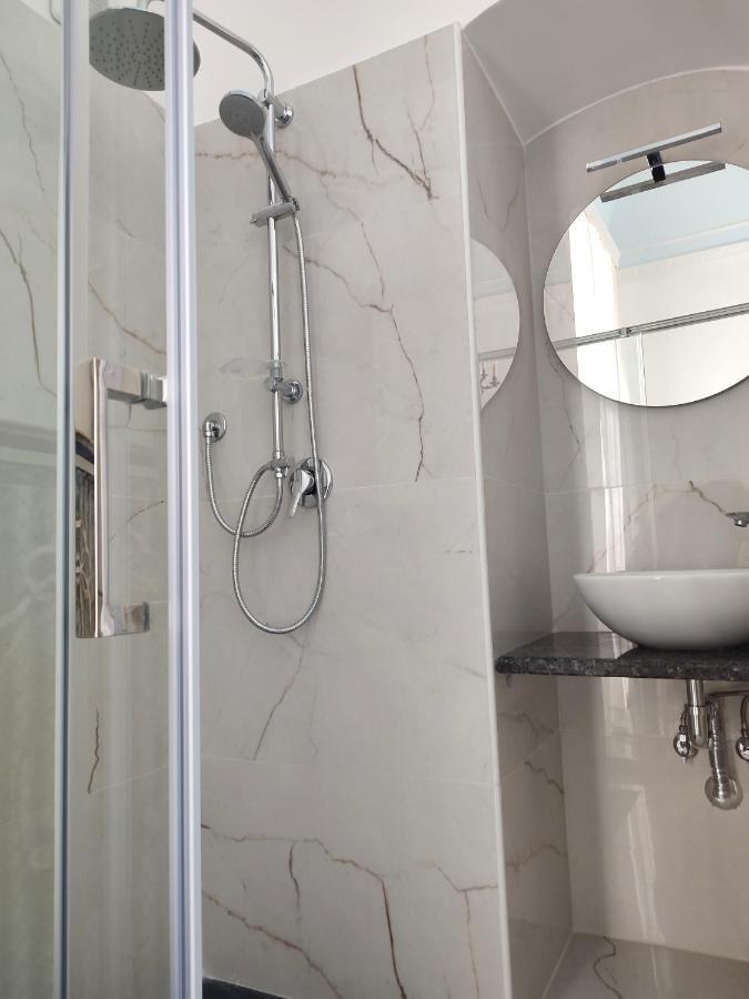 Dimora Della Marchesa - Al Duomo Apartment Manfredonia Luaran gambar