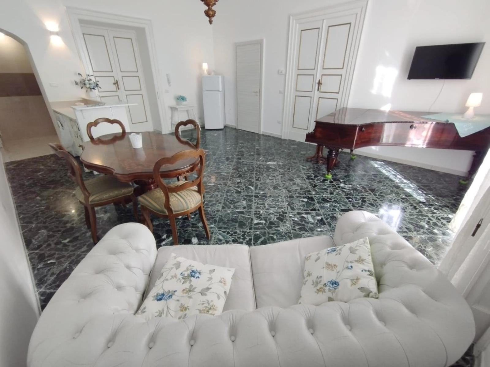Dimora Della Marchesa - Al Duomo Apartment Manfredonia Luaran gambar